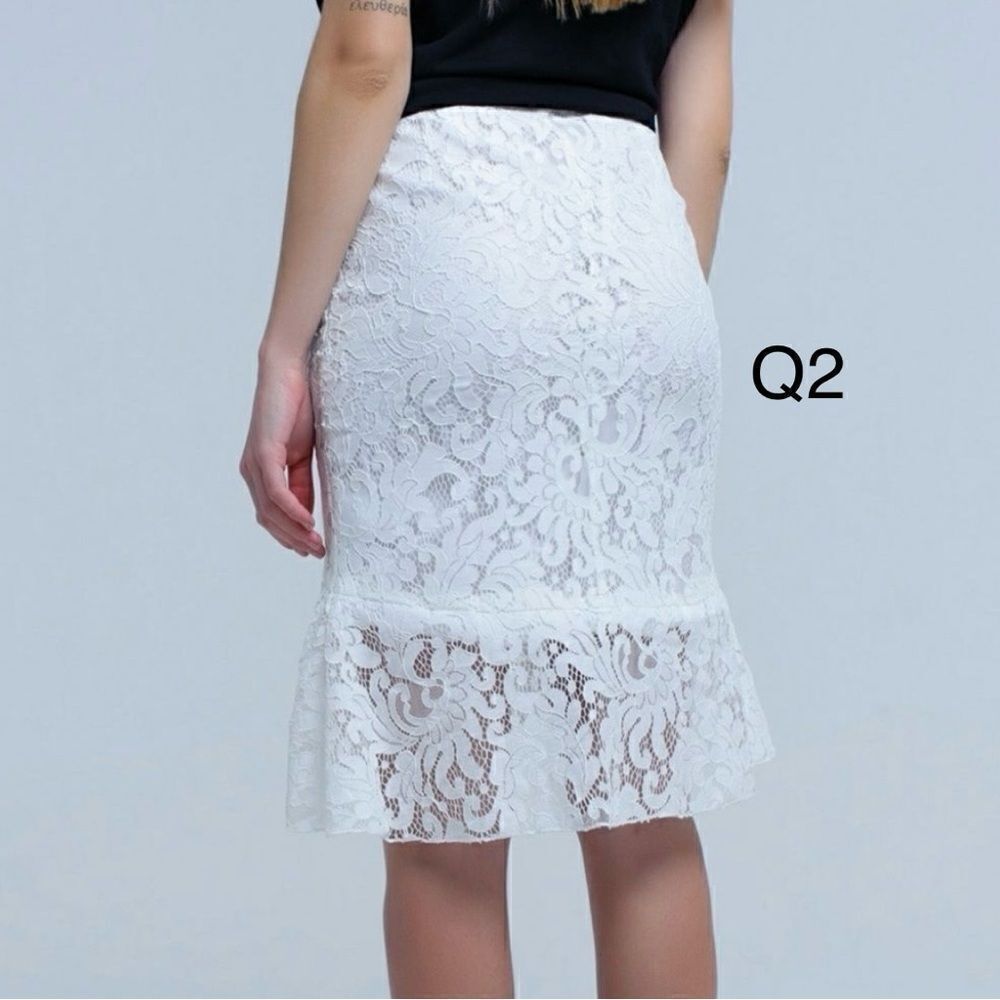 Q2 White Lace High-Low Midi Skirt Size M